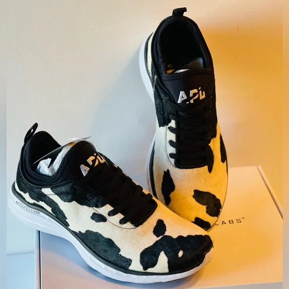 NIB APL WOMENS TECHLOOM PHANTOM BLACK/WHITE ICONIC CALF HAIR SNEAKER SZ 7.5 - Picture 4 of 14